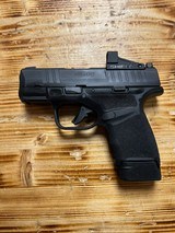 SPRINGFIELD ARMORY HC9319BOSP Hellcat Micro-Compact OSP - 1 of 2