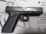 GLOCK 22 G22 GEN 4 .40 (Night Sights) POLICE TRADE IN - 1 of 3