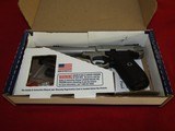 SMITH & WESSON SW22 VICTORY - 5 of 6