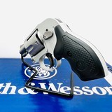 SMITH & WESSON 638-3 AIRWEIGHT - 6 of 7