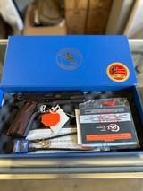 COLT 1911 GOVERNMENT .45 ACP - 1 of 4