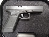 GLOCK 22 G22 GEN 4 .40 (Night Sights) POLICE TRADE IN - 2 of 4