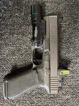 GLOCK 17Gen4 - 2 of 8