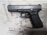 GLOCK 22 G22 GEN 4 .40 (Night Sights) POLICE TRADE IN - 2 of 3