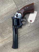 SMITH & WESSON 586 CLASSIC - 2 of 3