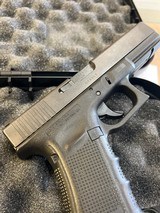 GLOCK 22 G22 GEN 4 .40 (Night Sights) POLICE TRADE IN - 3 of 4