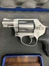 SMITH & WESSON 637-2 - 2 of 7