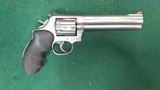 SMITH & WESSON MODEL 686-5 - 2 of 5