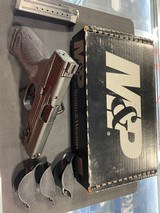 SMITH & WESSON M&P9 M2.0 - 1 of 3