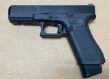 GLOCK 17 GEN 5 - 1 of 7