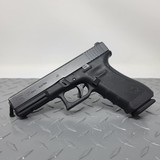 GLOCK 22 G22 GEN 4 .40 (Night Sights) POLICE TRADE IN - 1 of 5
