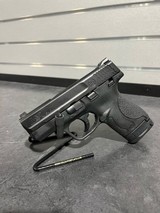 SMITH & WESSON M&P40 SHIELD - 1 of 4