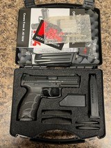 HECKLER & KOCH VP9 - 1 of 4