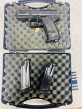HECKLER & KOCH H&K USP .40 COMPACT LH - 2 of 2