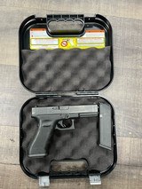 GLOCK G17 GEN 4 - 2 of 3