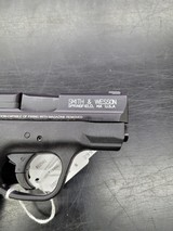 SMITH & WESSON m&p 9 shield 180021 - 5 of 7