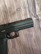 SIG SAUER P320 FULL SIZE Police Trade In w/ Night Sights - 6 of 7