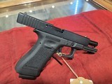 GLOCK G22 - 2 of 3