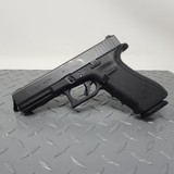 GLOCK 22 G22 GEN 4 .40 (Night Sights) POLICE TRADE IN - 1 of 4