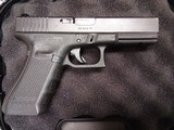 GLOCK 22 G22 GEN 4 .40 (Night Sights) POLICE TRADE IN - 1 of 3