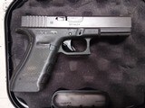 GLOCK 22 G22 GEN 4 .40 (Night Sights) POLICE TRADE IN - 1 of 3