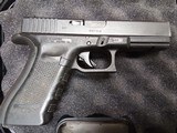 GLOCK 22 G22 GEN 4 .40 (Night Sights) POLICE TRADE IN - 1 of 3