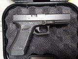 GLOCK 22 G22 GEN 4 .40 (Night Sights) POLICE TRADE IN - 1 of 3