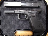 GLOCK 22 G22 GEN 4 .40 (Night Sights) POLICE TRADE IN - 3 of 3