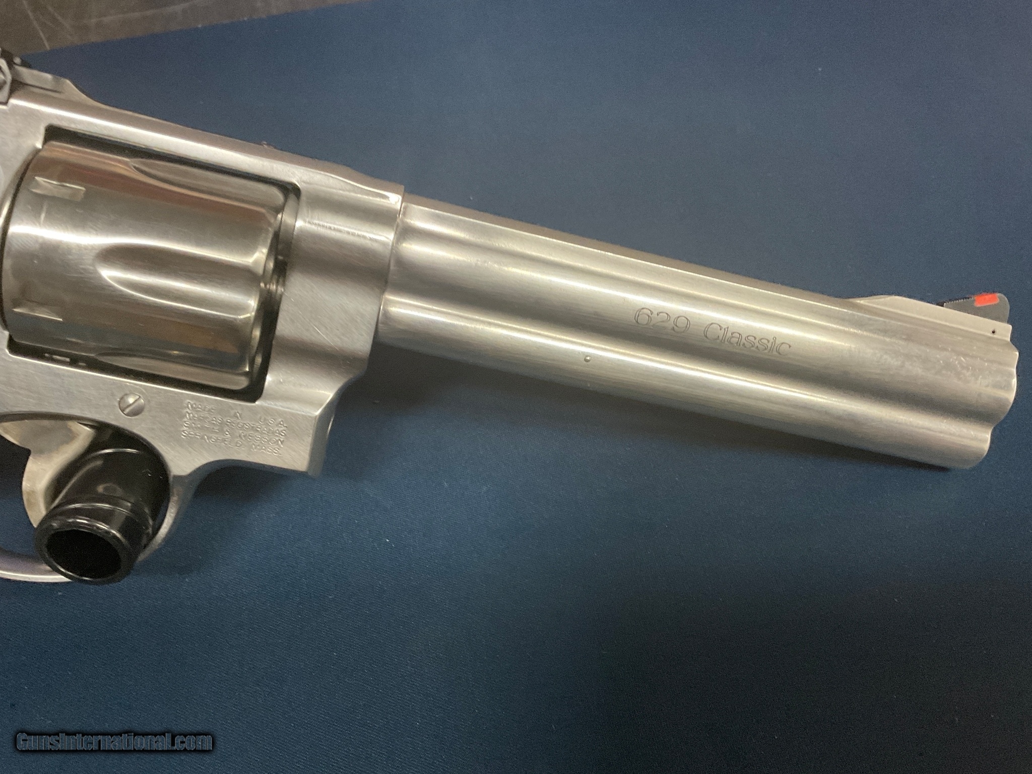 SMITH & WESSON 629 CLASSIC