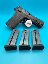 SMITH & WESSON M&P9 SHIELD EZ M2.0 - 1 of 2