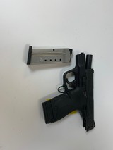 SMITH & WESSON M&P 40 SHIELD - 7 of 7
