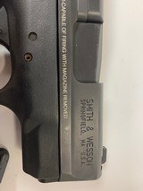 SMITH & WESSON M&P 40 SHIELD - 2 of 7