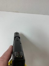 SMITH & WESSON M&P 40 SHIELD - 6 of 7