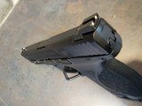 SMITH & WESSON M&P M2.0 4 COMPACT - 2 of 2