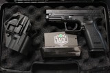 SPRINGFIELD XD-40 - 1 of 2