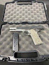 Kimber Custom LW Night Patrol - 3 of 7