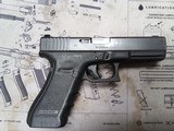 GLOCK 22 G22 GEN 4 .40 (Night Sights) POLICE TRADE IN - 1 of 3