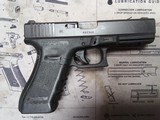 GLOCK 22 G22 GEN 4 .40 (Night Sights) POLICE TRADE IN - 1 of 3