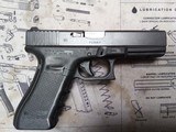 GLOCK 22 G22 GEN 4 .40 (Night Sights) POLICE TRADE IN - 1 of 3
