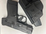 SMITH & WESSON M&P 9 SHIELD PLUS - 2 of 7