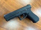 GLOCK 17 GEN 5 - 3 of 5