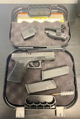 GLOCK G19 GEN 4 FS - 1 of 3