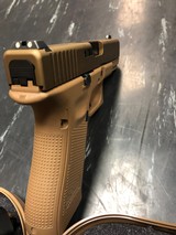 GLOCK 19x - 4 of 7