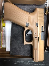 GLOCK 19x - 3 of 7