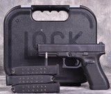 GLOCK 22 G22 GEN 4 (Night Sights) - 2 of 2