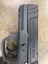 SMITH & WESSON SD40 - 3 of 5