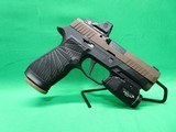 SIG SAUER P320 WILSON COMBAT - 2 of 7