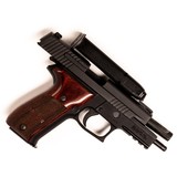 SIG SAUER P226 - 4 of 4