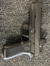 SIG SAUER P320 RXP XFULL-SIZE - 1 of 4