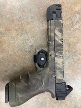 GLOCK 17 - 1 of 6